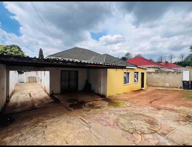 7 BEDROOM HOUSE FOR SALE IN KENSINGTON